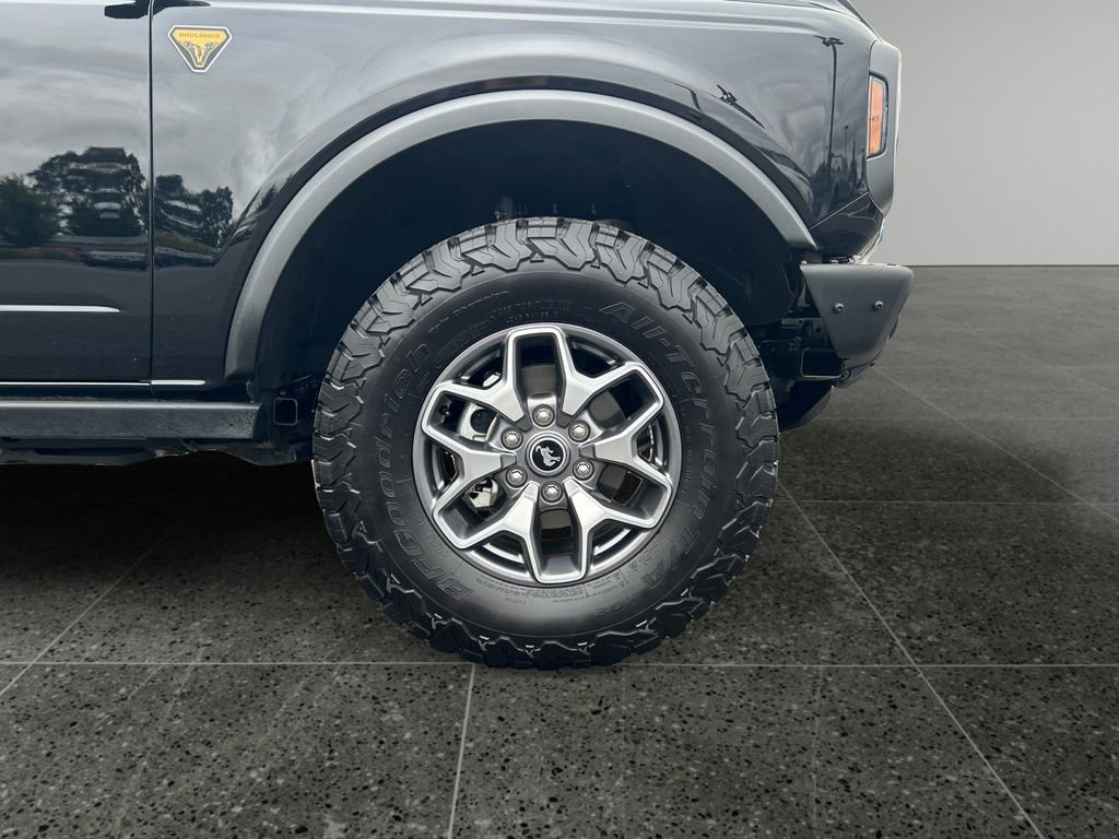 Used 2024 Ford Bronco Badlands image 9