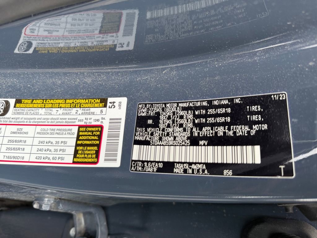 Used 2024 Toyota Grand Highlander XLE image 32