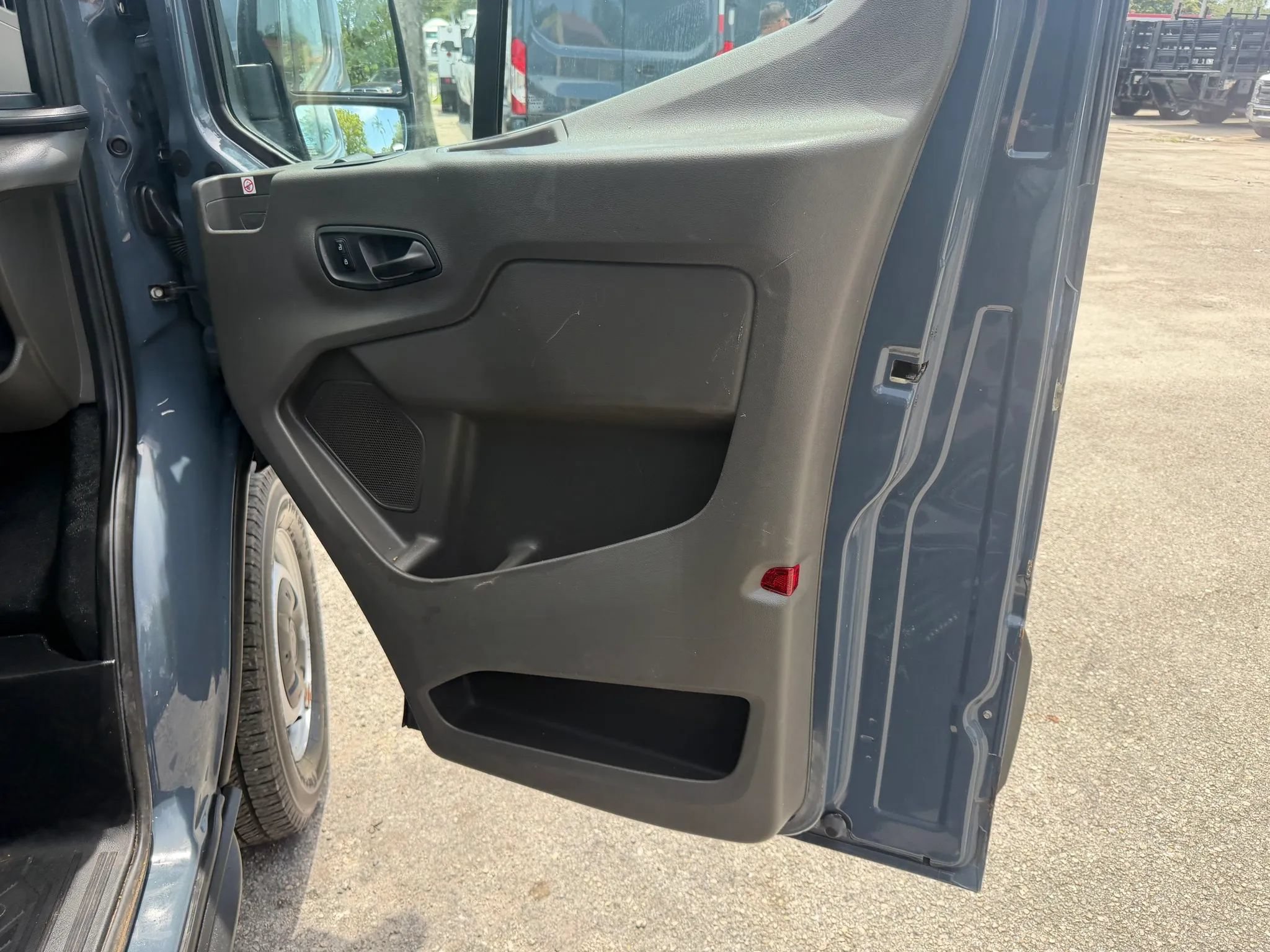 Used 2020 Ford Transit 250 148 High Roof Extended RWD image 16