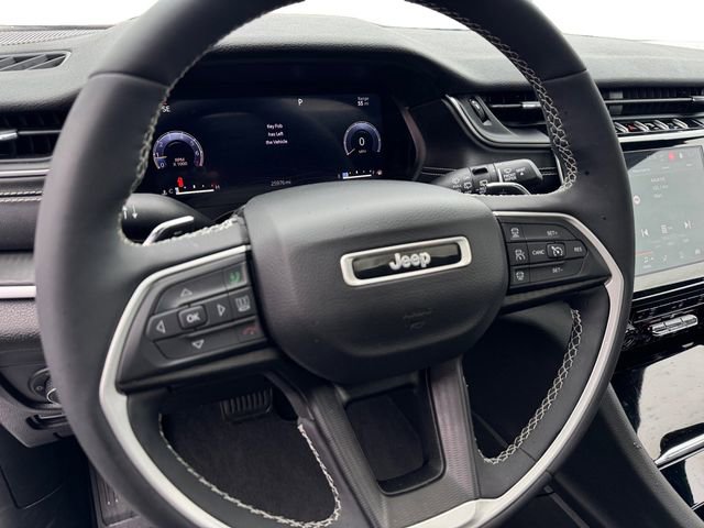 Certified 2023 Jeep Grand Cherokee L Laredo image 15