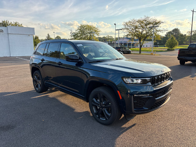 New 2027 Jeep Grand Cherokee Limited AWD/4WD image 2