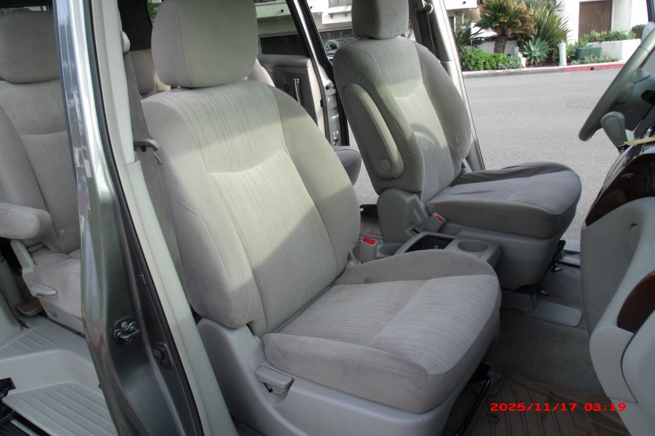 Used 2016 Nissan Quest SV image 10