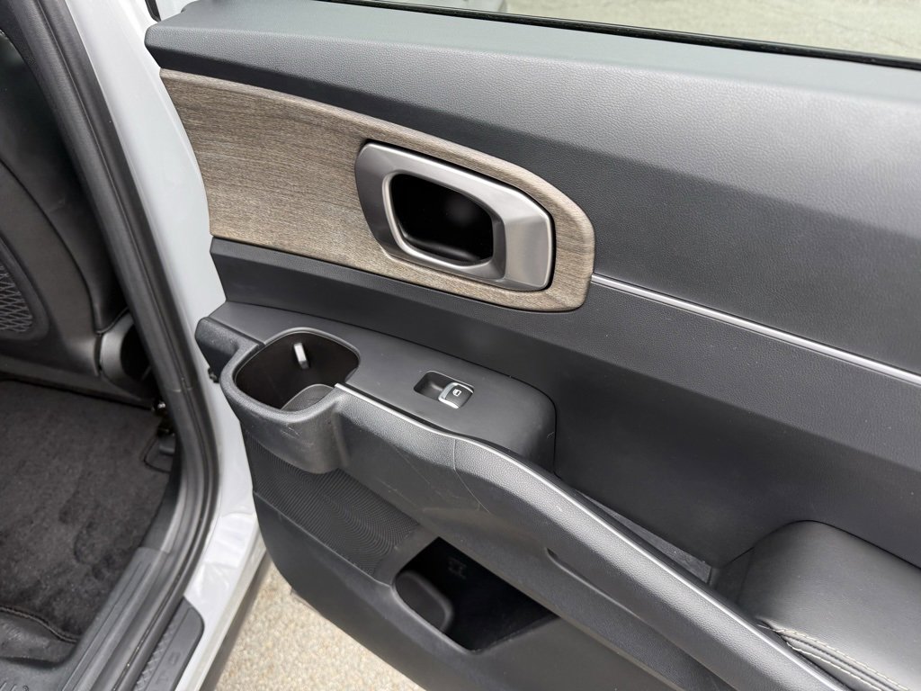 Used 2023 Kia Sorento EX image 34