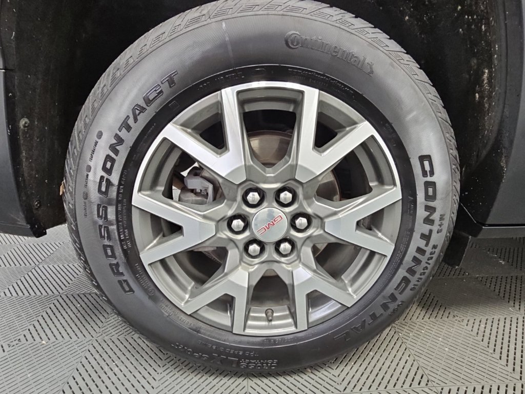 Used 2022 GMC Acadia SLE w/ Driver Convenience Package FWD image 49