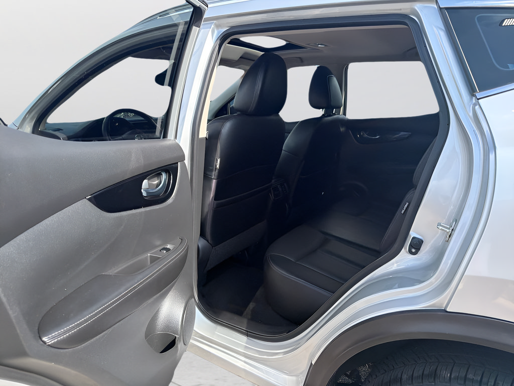 Used 2022 Nissan Rogue Sport SL w/ Premium Package AWD/4WD image 18