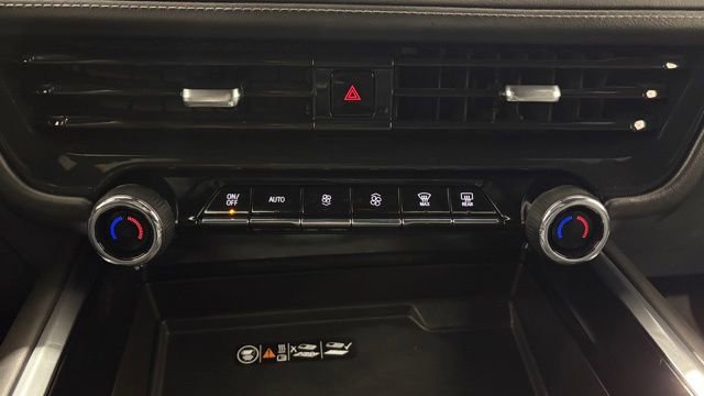 Used 2025 Chevrolet Tahoe LT image 43