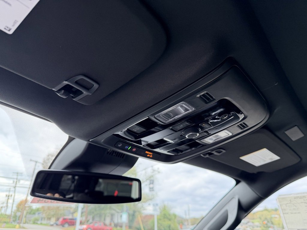 New 2026 Chevrolet Suburban Z71 w/ Comfort Package image 26