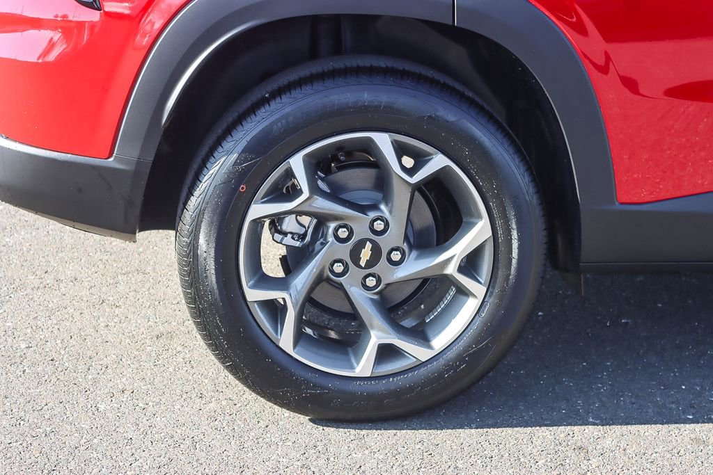 New 2026 Chevrolet Trax LT w/ Driver Confidence Package image 10