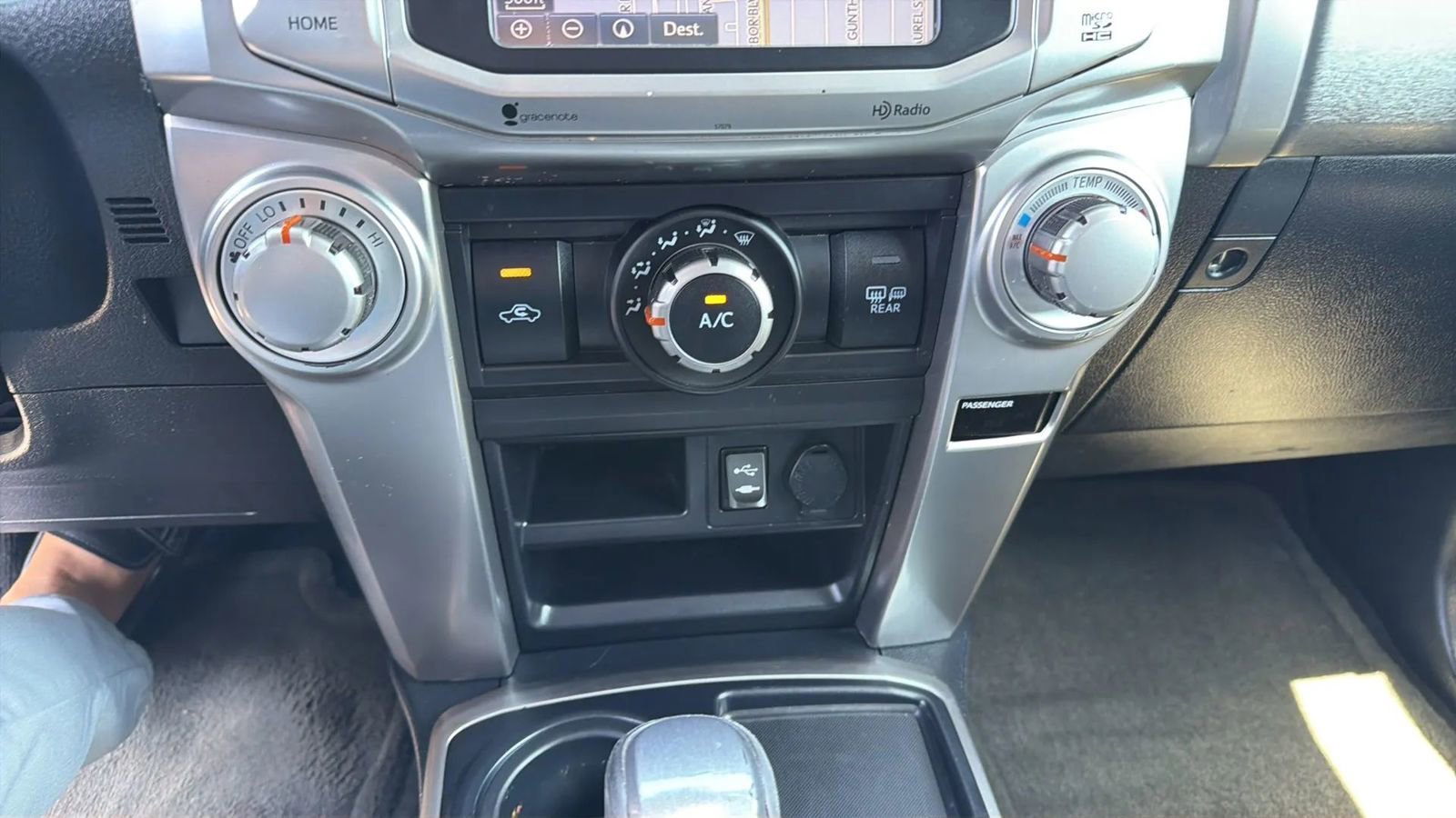 Used 2015 Toyota 4Runner SR5 Premium RWD image 21