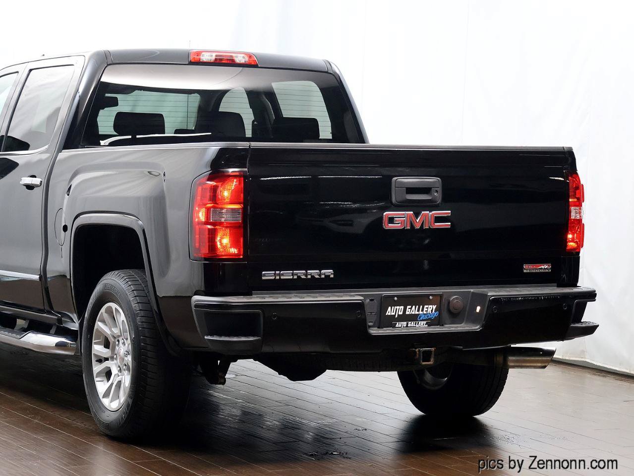 Used 2015 GMC Sierra 1500 SLT w/ All-Terrain Package AWD/4WD image 8