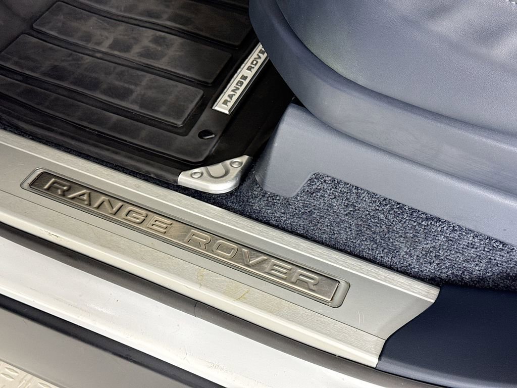 Used 2021 Land Rover Range Rover Westminster Edition image 18