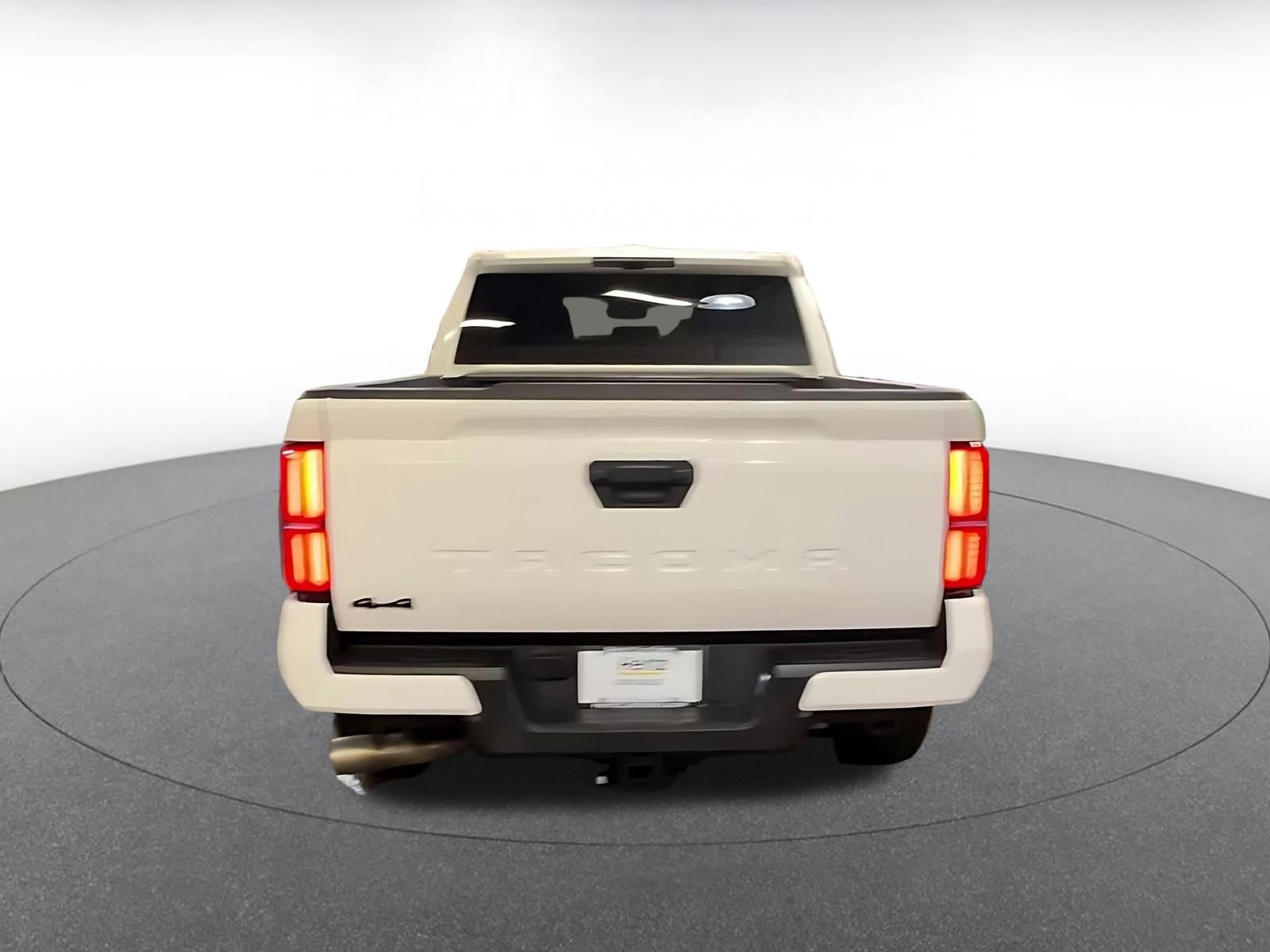 Used 2025 Toyota Tacoma TRD Off-Road image 12