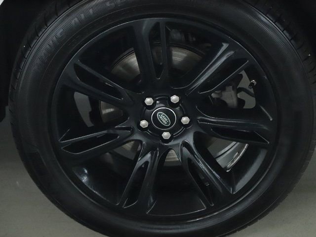 Used 2019 Land Rover Range Rover Velar S image 40