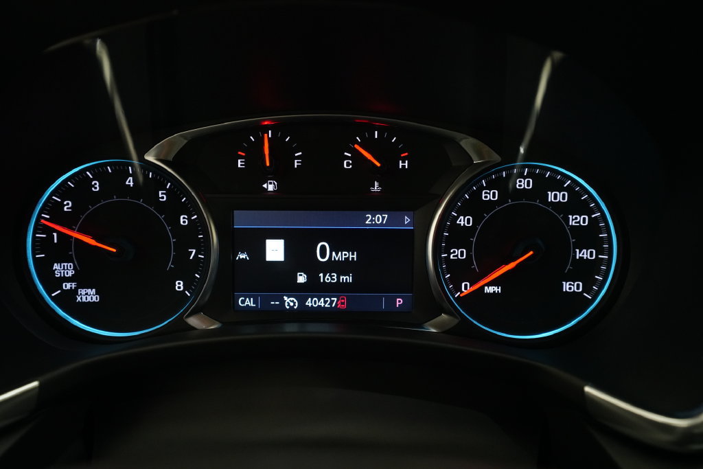 Used 2024 Chevrolet Equinox LT AWD/4WD image 2