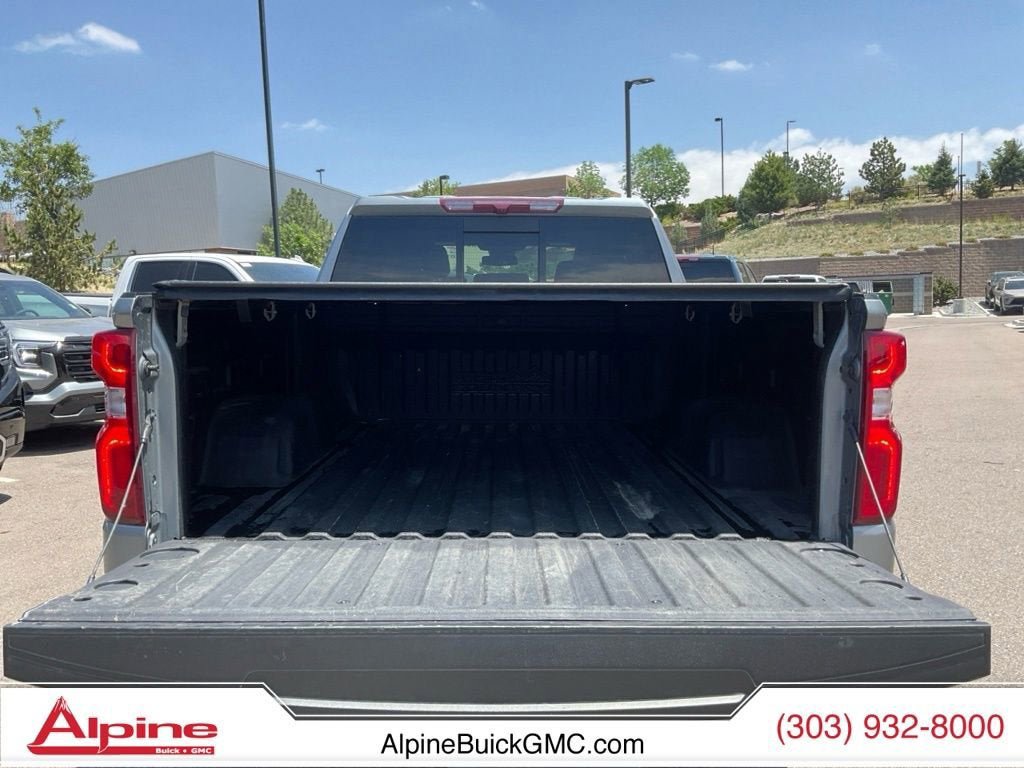 Used 2023 Chevrolet Silverado 1500 High Country w/ High Country Premium Package AWD/4WD image 20