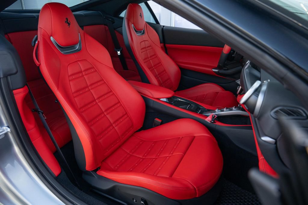 Certified 2022 Ferrari Portofino M image 59