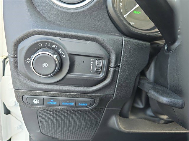 Used 2024 Jeep Wrangler Sahara w/ Technology Group image 26