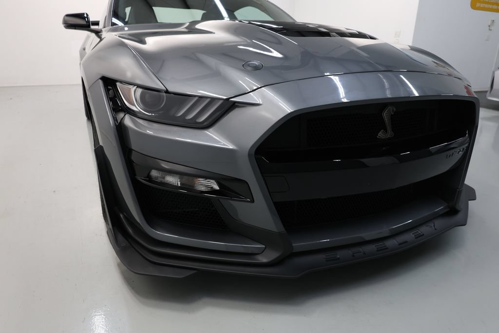 Used 2022 Ford Mustang Shelby GT500 w/ Carbon Fiber Track Pack RWD image 60