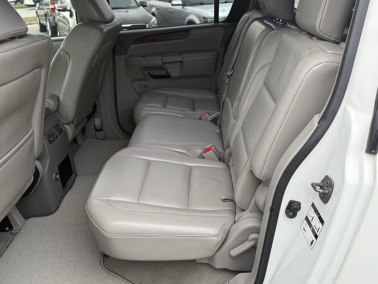 Used 2010 Nissan Armada Titanium AWD/4WD image 19