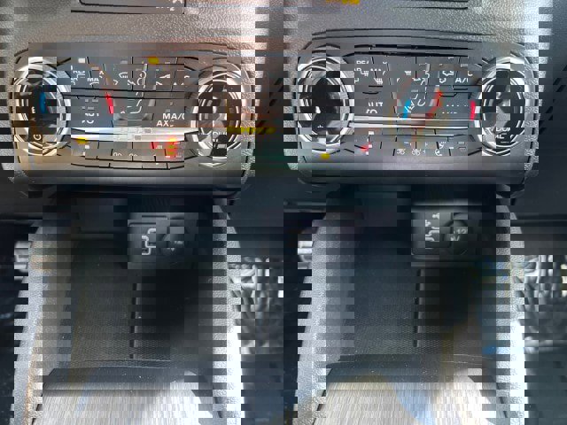 Certified 2024 Ford Escape ST-Line Select image 12