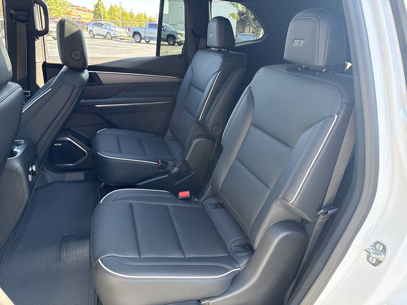 New 2027 Buick Enclave Sport Touring w/ Power Package FWD image 19