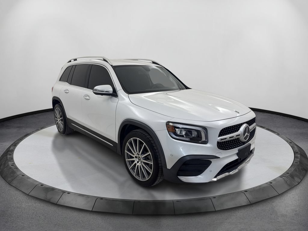 Used 2021 Mercedes-Benz GLB 250 image 3