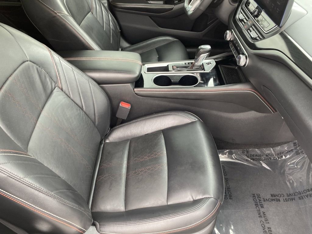 Used 2023 Nissan Altima 2.5 SR w/ SR Premium Package FWD image 16