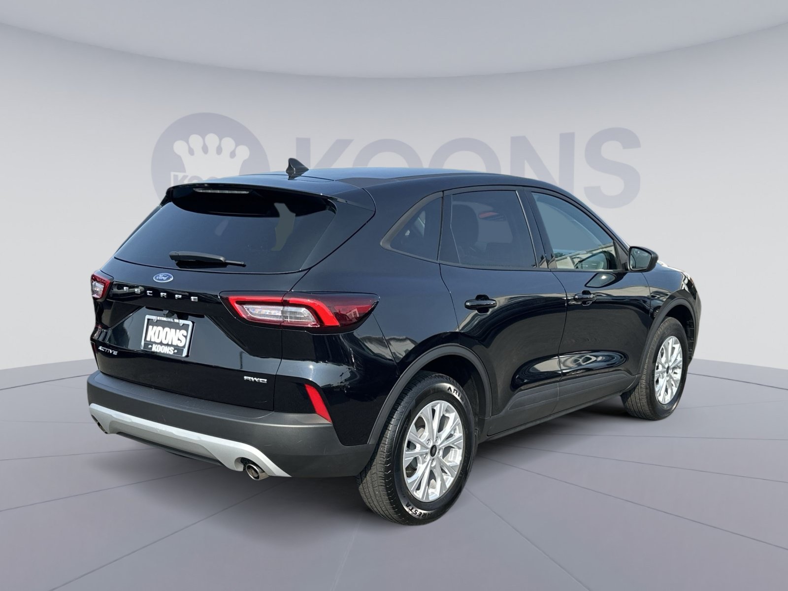 Certified 2025 Ford Escape Active AWD/4WD image 11