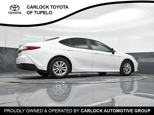 Used 2025 Toyota Camry SE FWD image 43