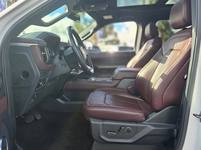 Used 2024 Ford Expedition Max Limited image 13