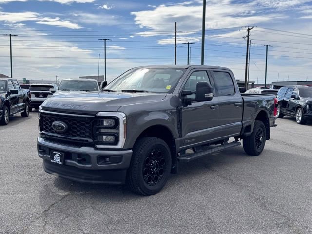 Used 2025 Ford F350 Lariat w/ Black Appearance Package AWD/4WD image 43
