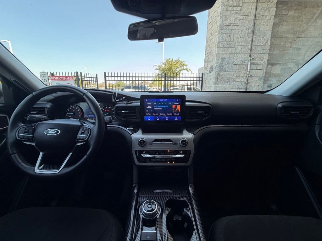 Used 2021 Ford Explorer XLT RWD image 26