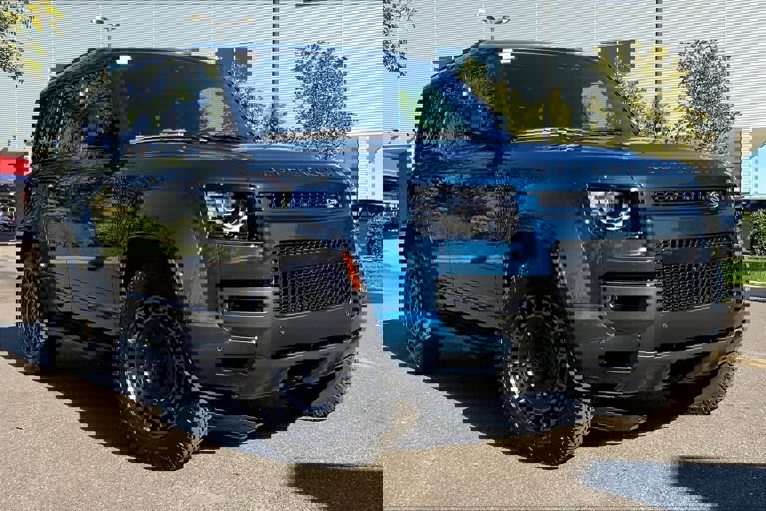 New 2026 Land Rover Defender 110 OCTA image 2