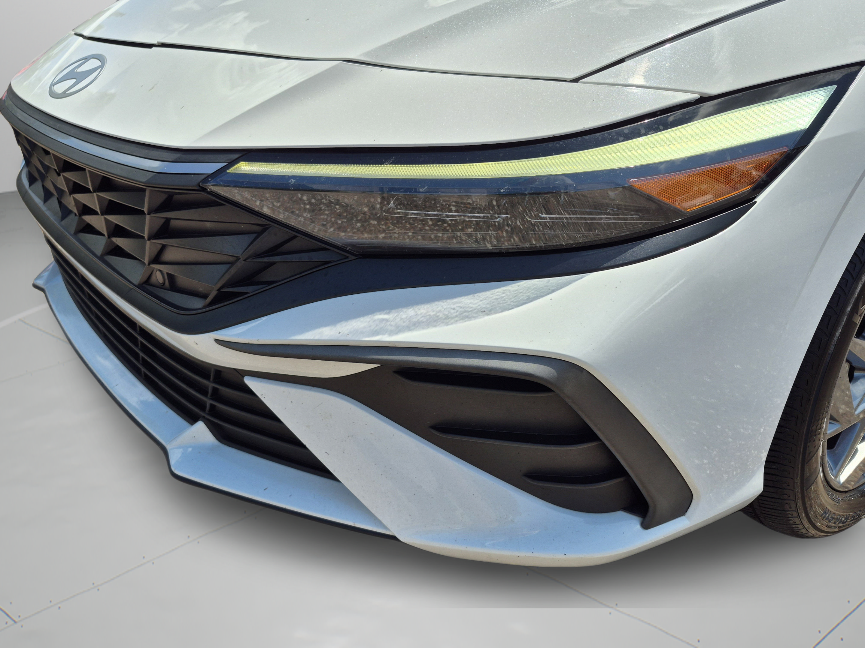 Certified 2024 Hyundai Elantra Blue FWD image 32
