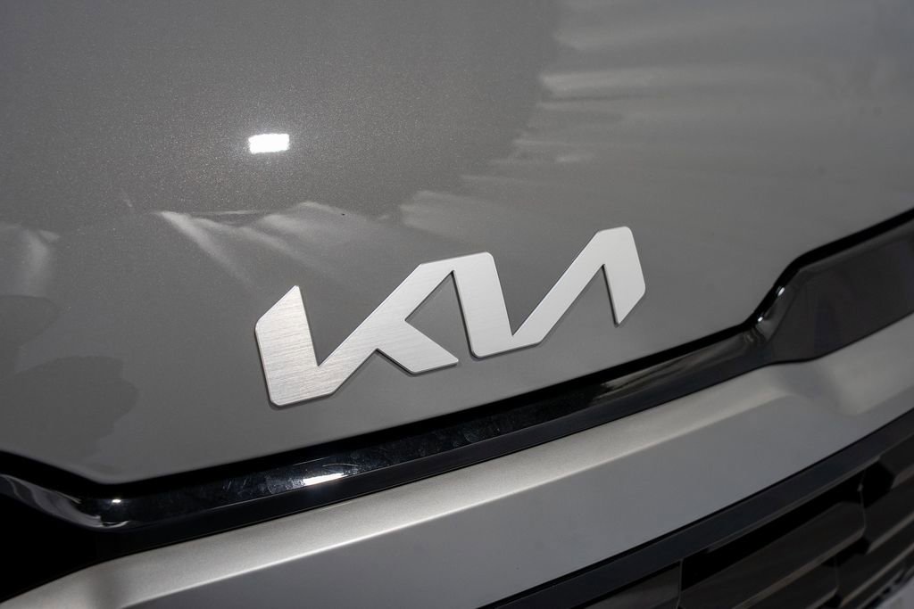 New 2026 Kia Sportage EX image 3