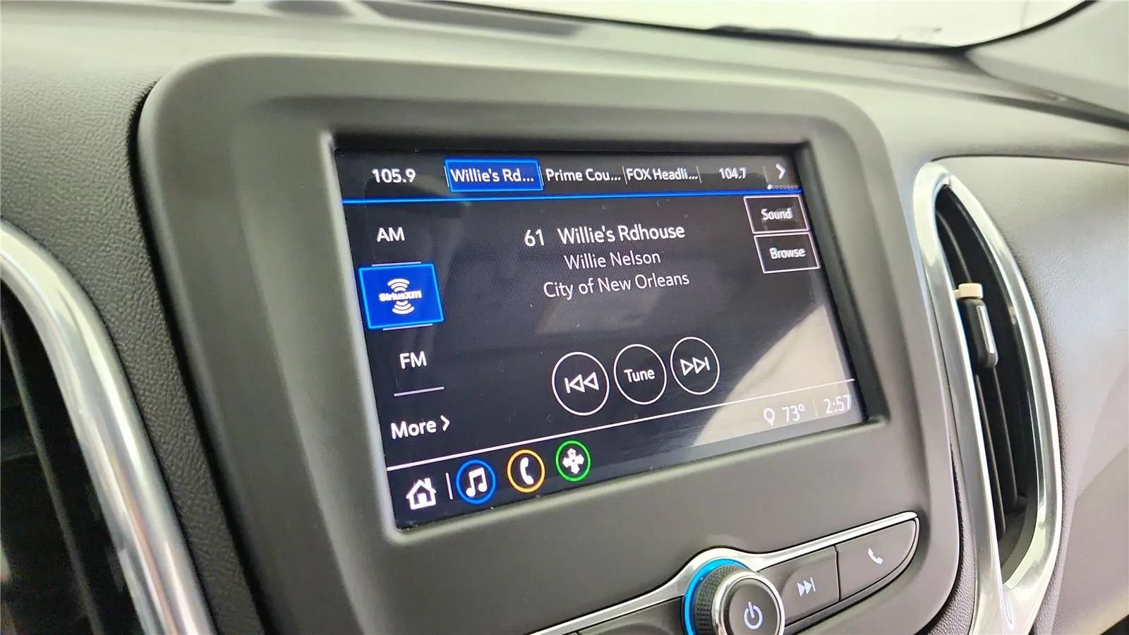 Used 2023 Chevrolet Equinox LT FWD image 28
