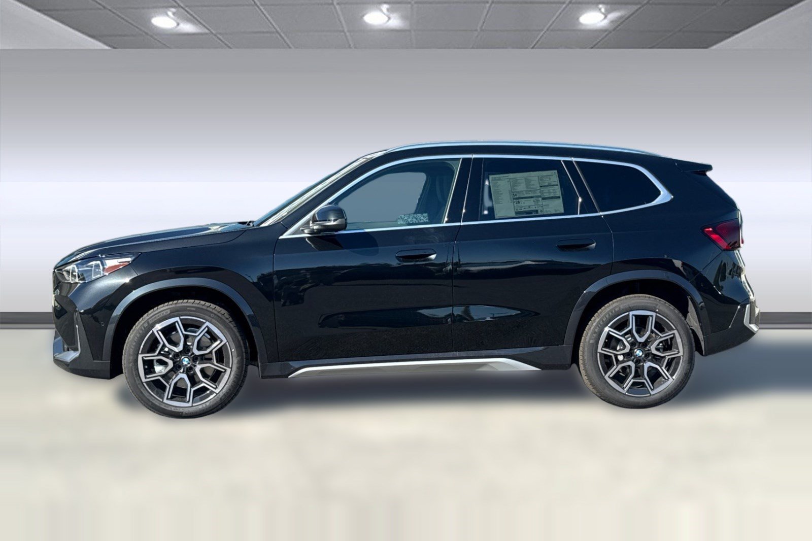 New 2027 BMW X1 xDrive28i AWD/4WD image 2