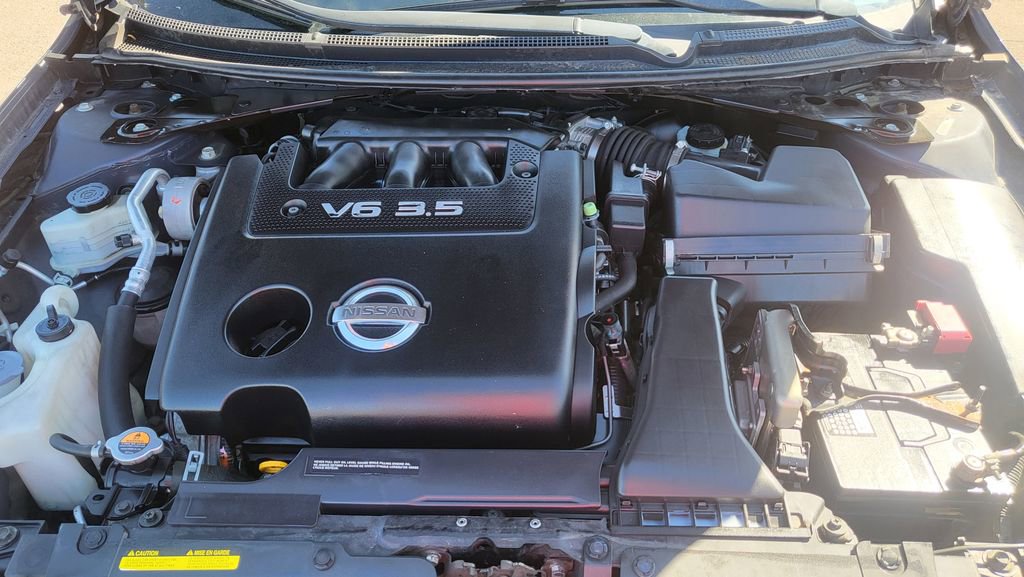 Used 2011 Nissan Altima 3.5 SR w/ Sport Pkg image 35