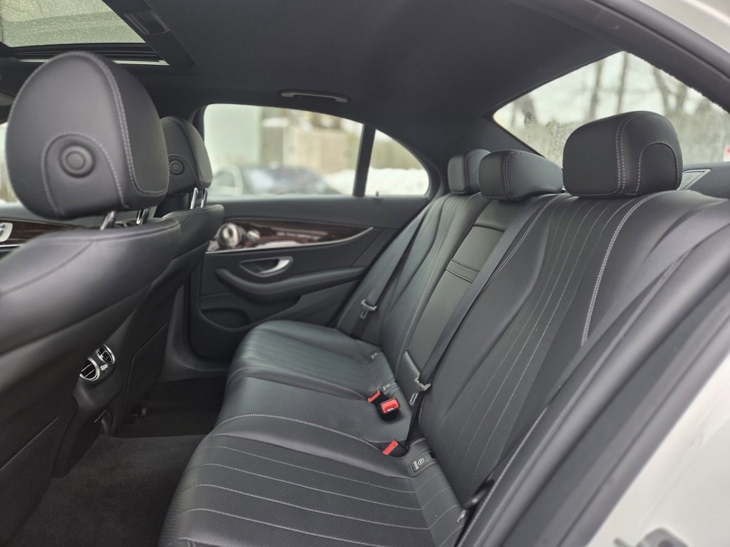 Used 2022 Mercedes-Benz E 350 4MATIC Sedan image 21