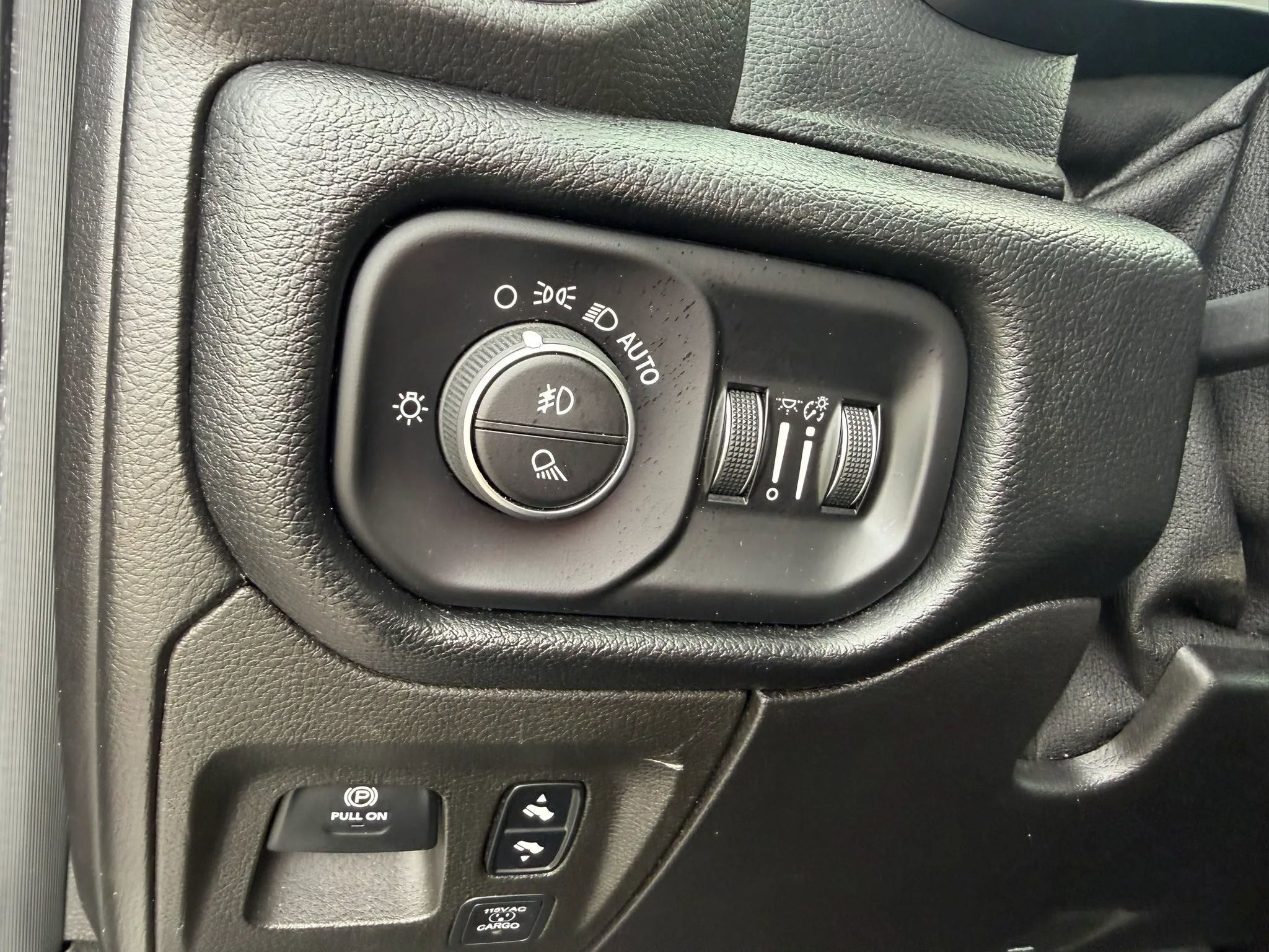 Used 2019 RAM 1500 Big Horn image 16