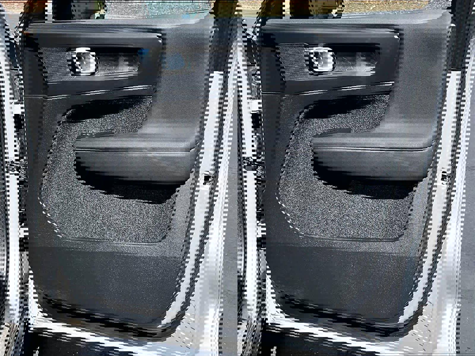 Used 2023 Volvo C40 P8 Recharge Plus image 26