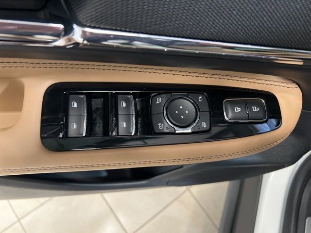 Used 2020 Lincoln Corsair Reserve w/ Equipment Group 202A image 21