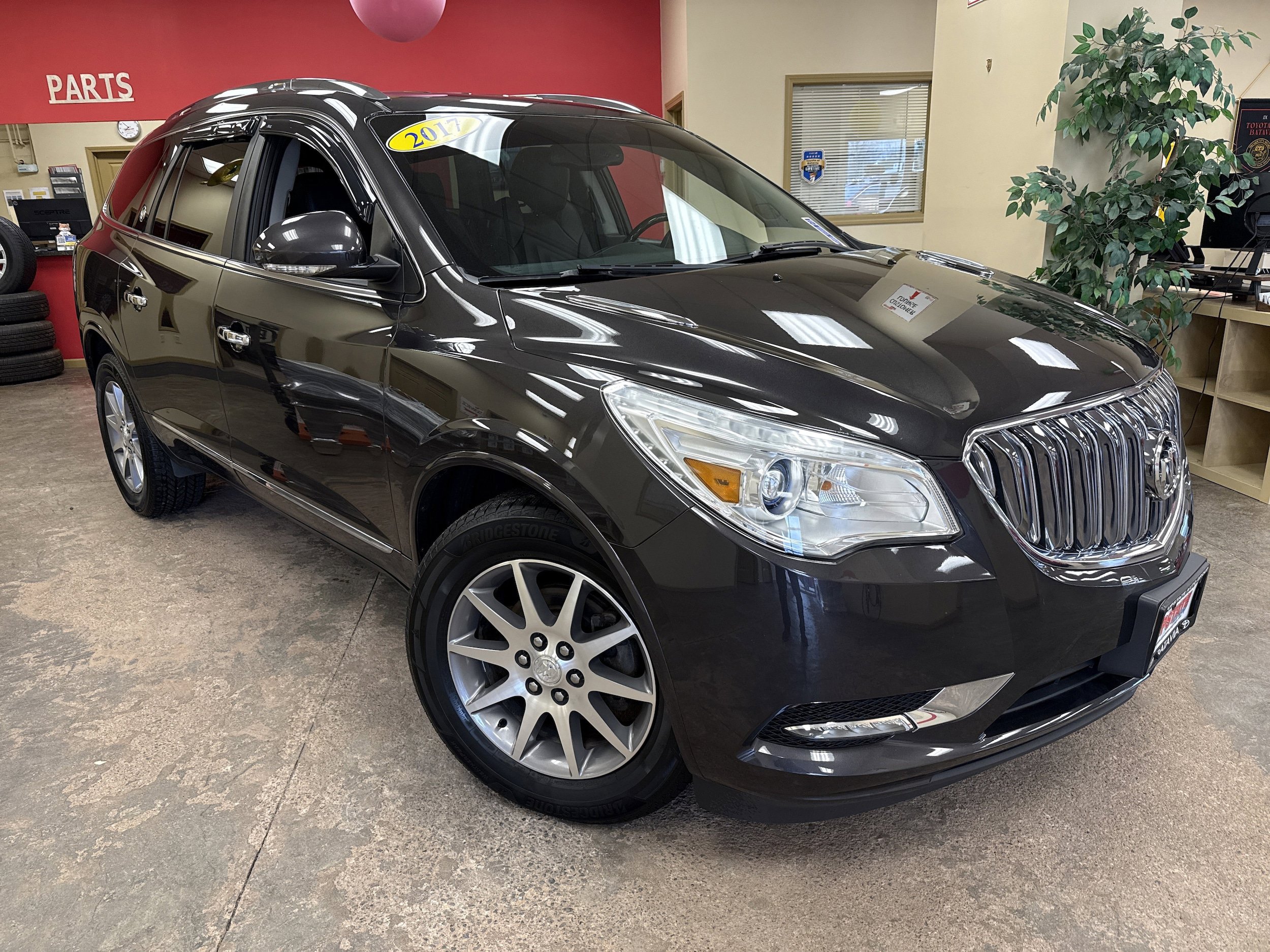 Used 2017 Buick Enclave Leather AWD/4WD image 13