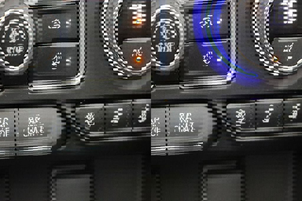 Used 2024 Chevrolet Tahoe High Country w/ Advanced Technology Package image 33