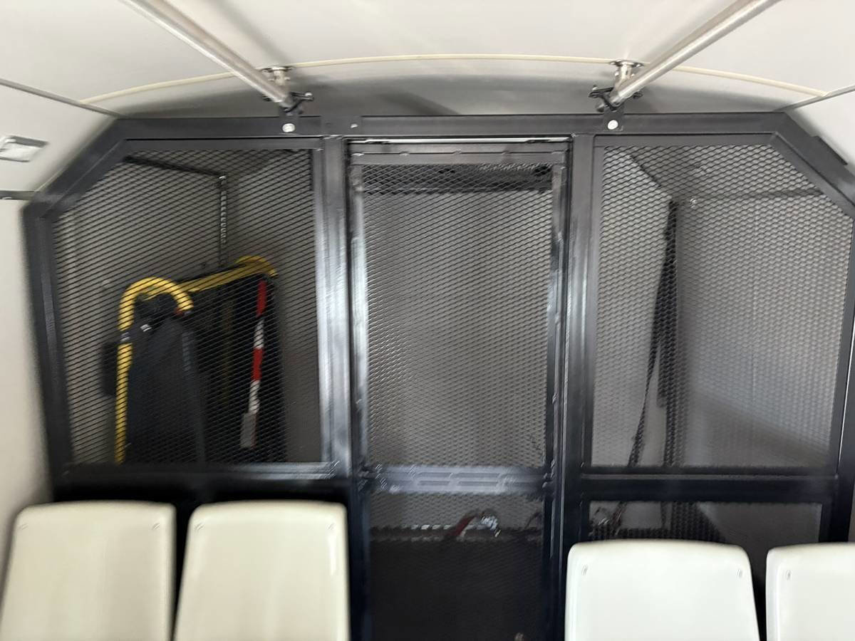 Used 2006 Ford E-450 and Econoline 450 RWD image 15