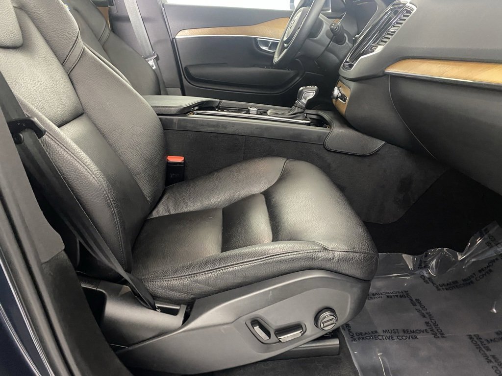 Used 2022 Volvo XC90 T6 Momentum w/ Advanced Package image 30