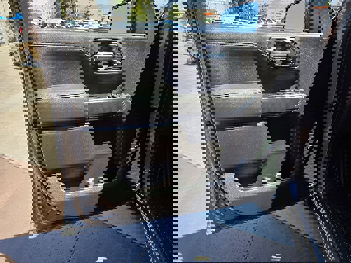 Used 2021 GMC Sierra 1500 AT4 w/ AT4 Value Package image 31