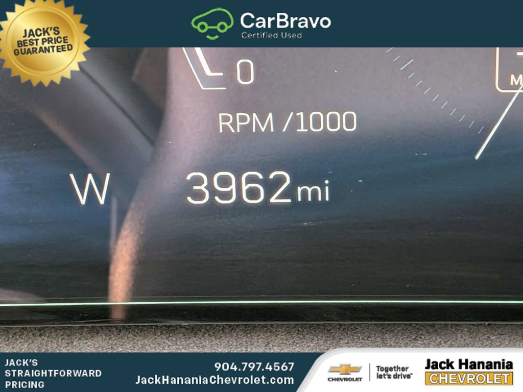 Certified 2025 Cadillac XT4 Sport FWD image 33