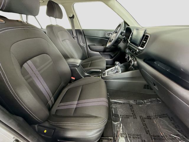 Used 2025 Hyundai Venue SEL image 26