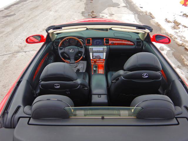 Used 2004 Lexus SC 430 Convertible image 4